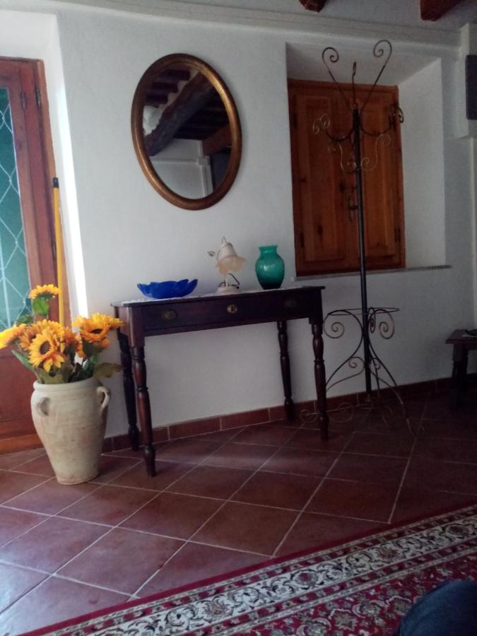 Petrognano  Casa Serenaヴィラ エクステリア 写真